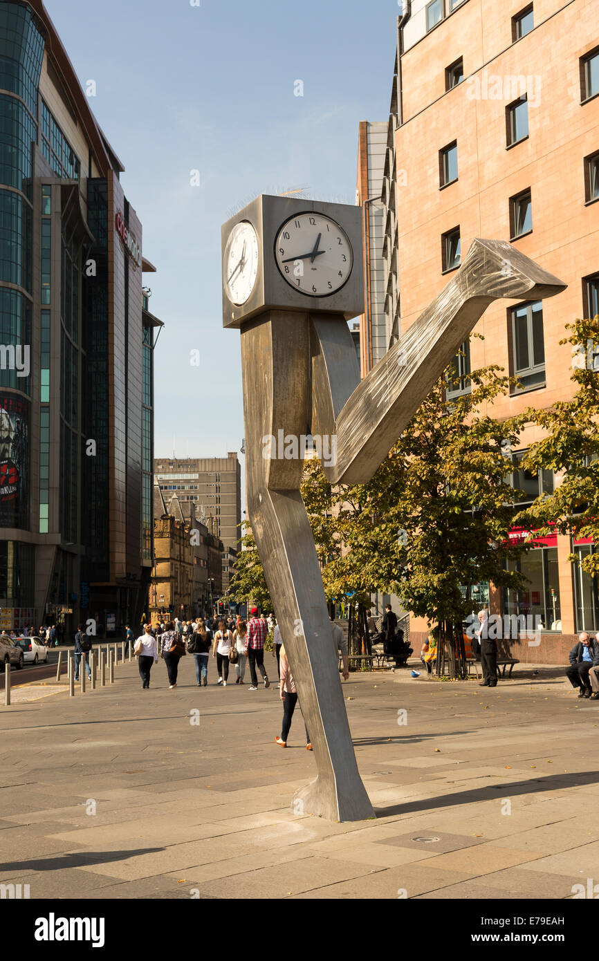 GEORGE WYLLIE CLYDE Uhr Kunst im öffentlichen Raum Ausstellung, Killermont Street, Glasgow, Schottland, UK Stockfoto
