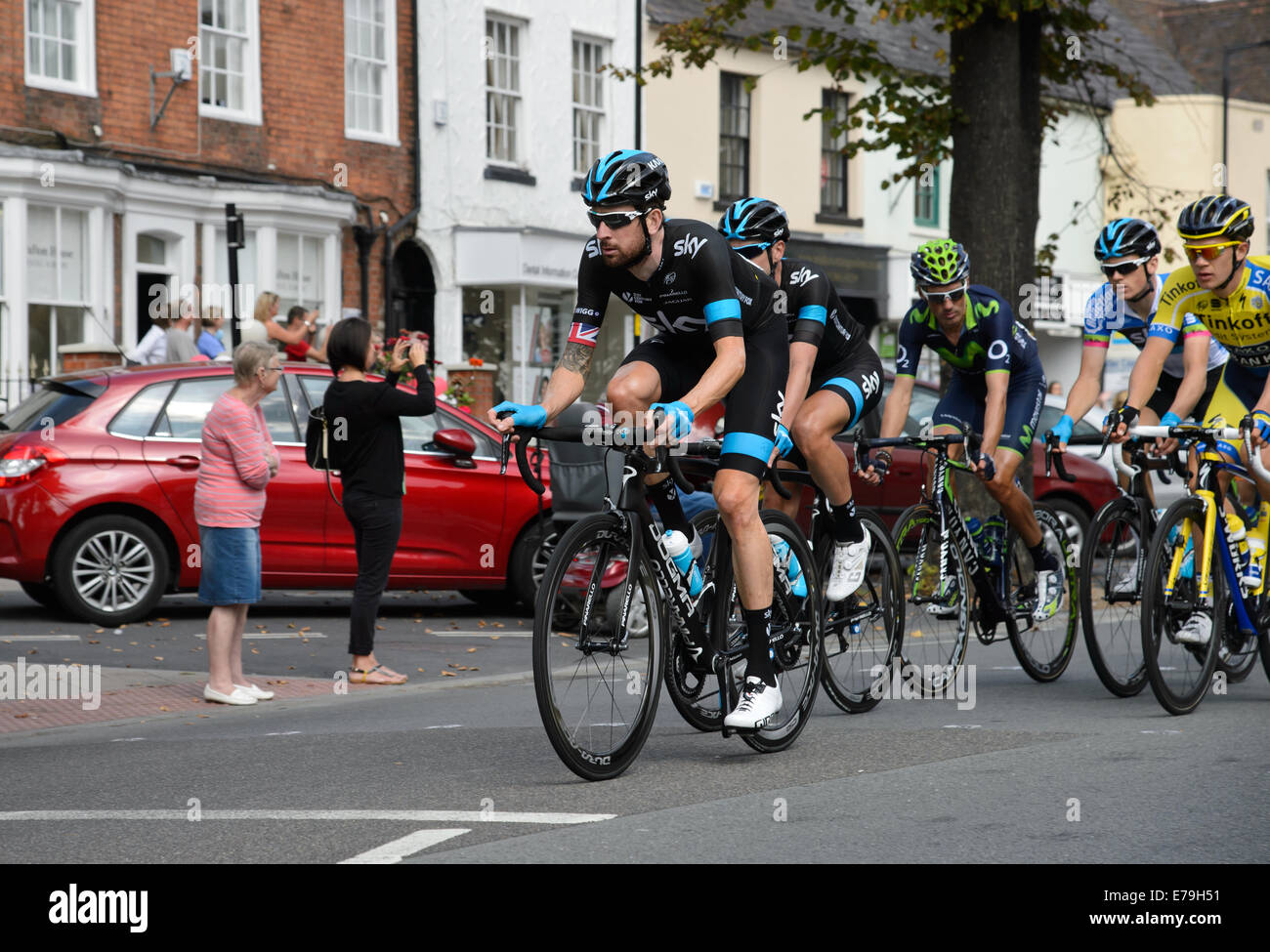 Evesham, Worcestershire, UK. 10. September 2014. Sir Bradley Wiggins im Hauptfeld als Stufe 4 (Worcester, Bristol) von der Tour Of Britain Radrennen durchläuft Evesham in Worcestershire. Stockfoto