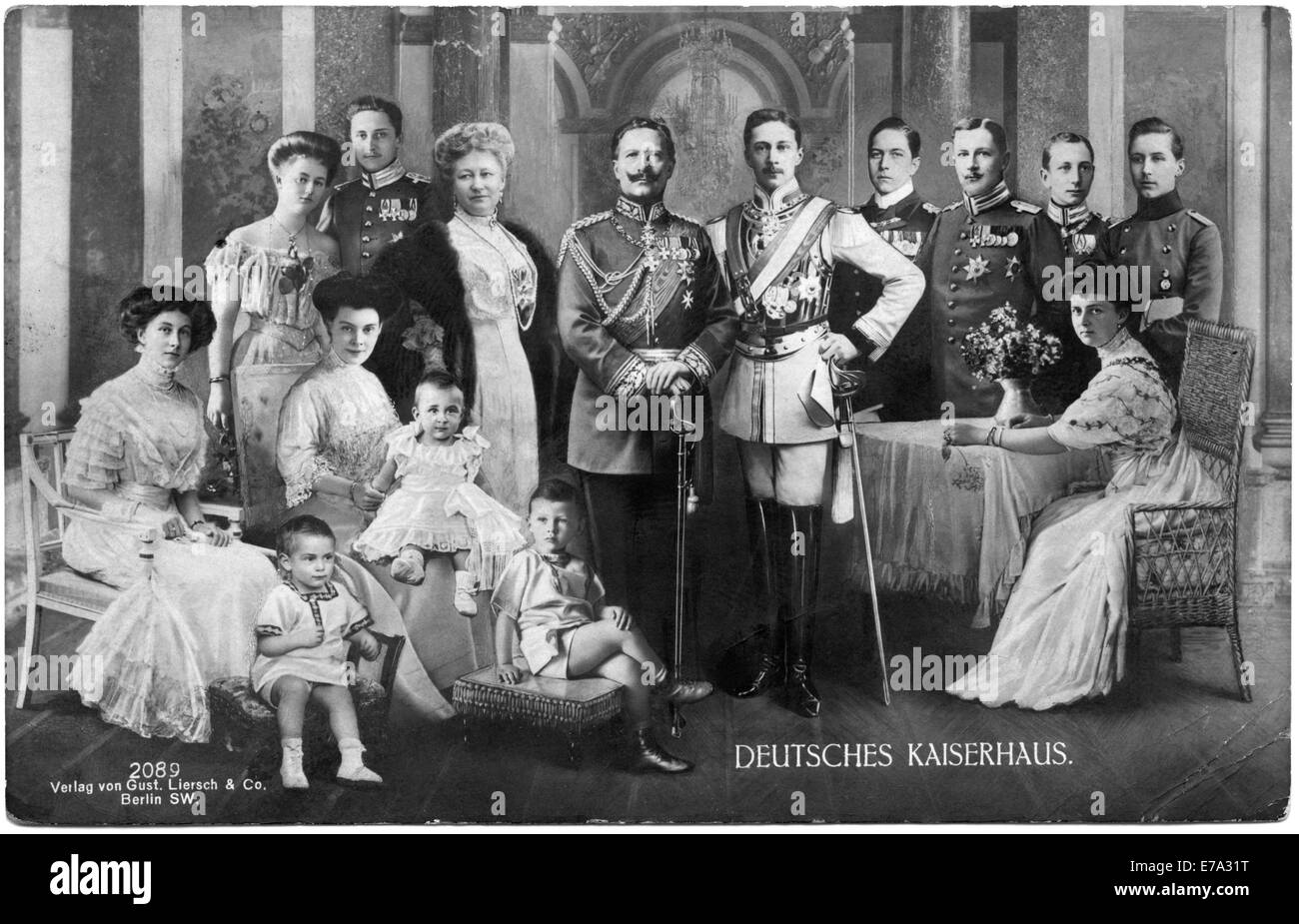 Wilhelm II., deutscher Kaiser und Familie, Portrait, ca. 1911 Stockfoto