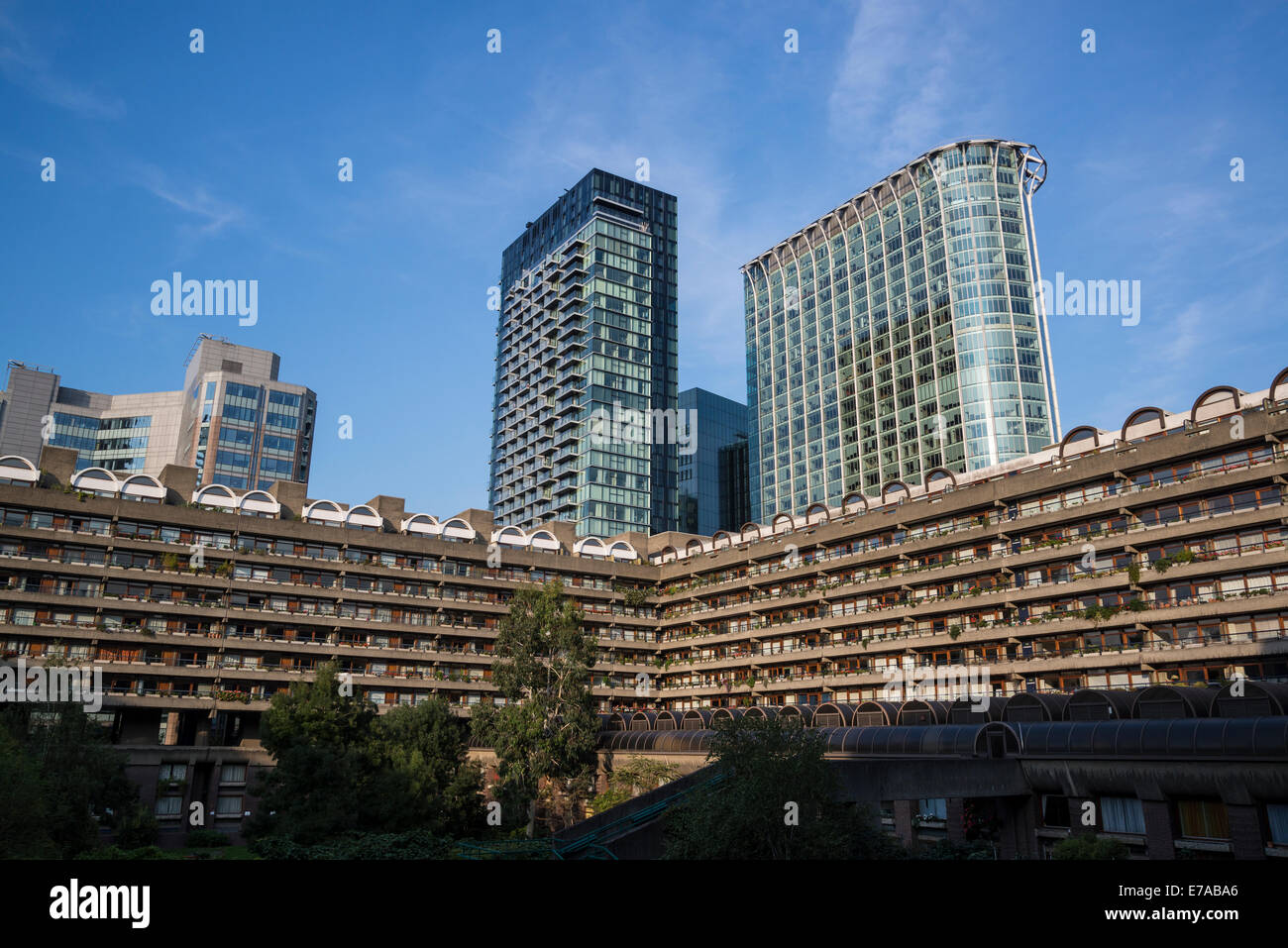 Barbican Wohnsiedlung und Geschäft Bürohäuser, City of London, UK Stockfoto