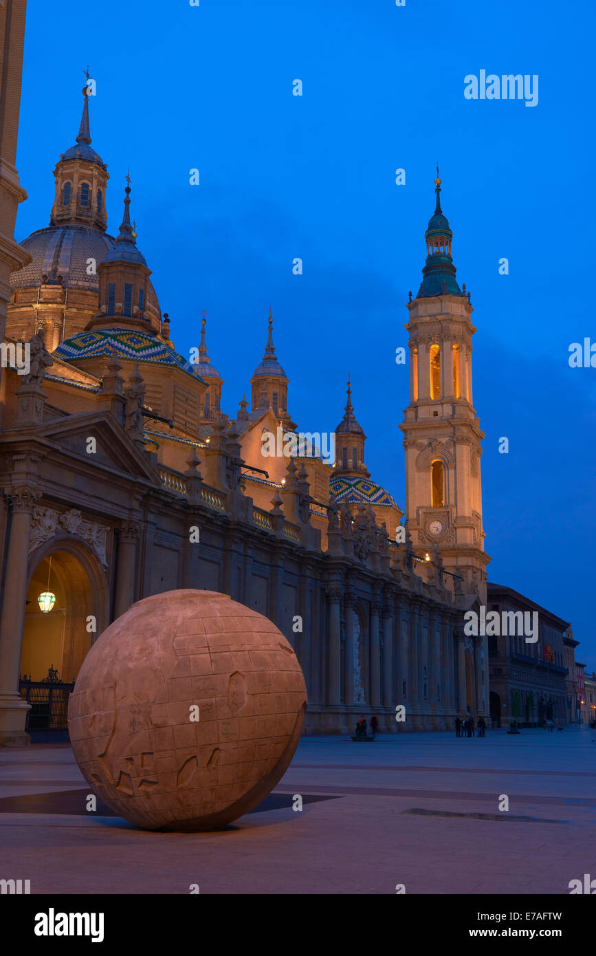 Platz Plaza del Pilar, Basilica del Pilar, Zaragoza, Aragon, Spanien Stockfoto