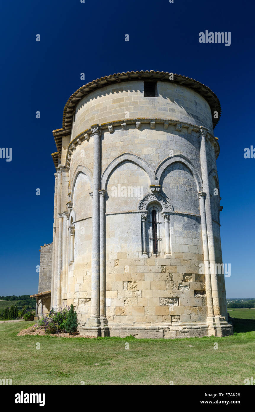 Pujols Kirche Eglise in ziemlich französischen Dorf von Pujols im Departement Gironde, Aquitane Stockfoto