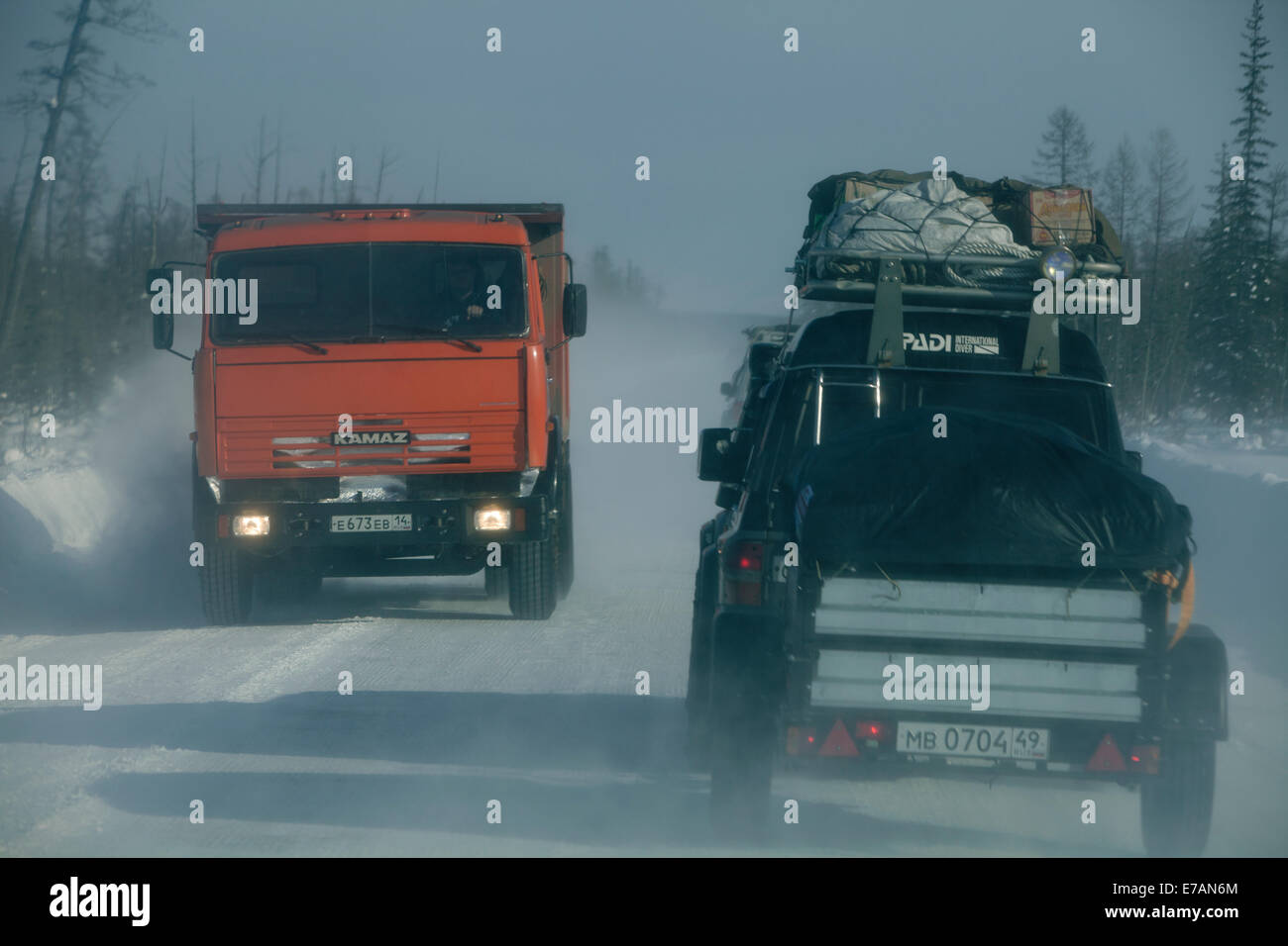 4WD Expedition russischen Lkw Schnee Eis unterwegs Stockfotografie Alamy