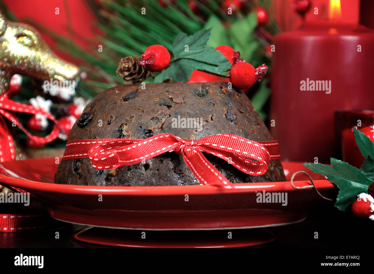 Traditional english christmas pudding -Fotos und -Bildmaterial in hoher ...