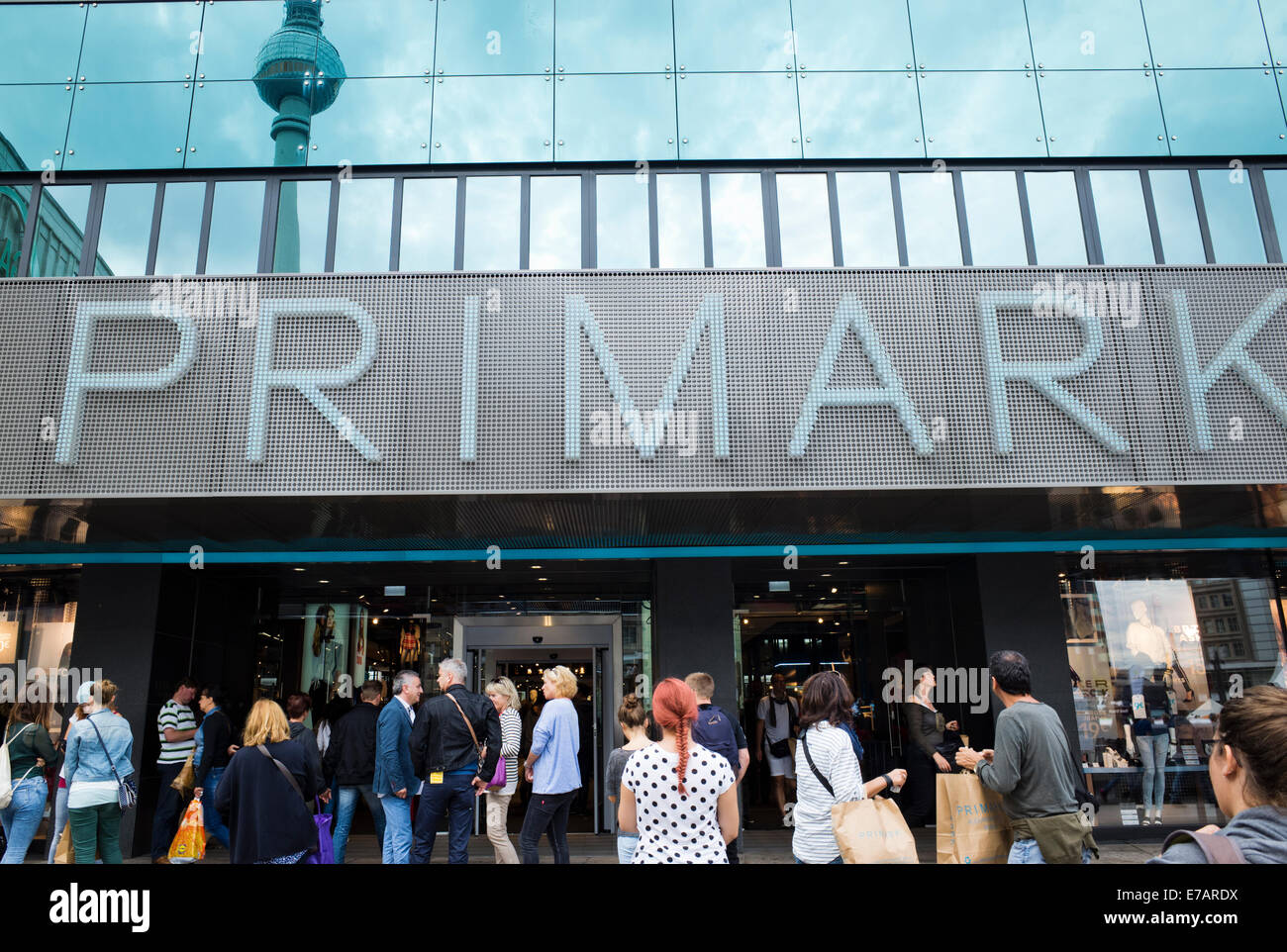 Primark in Alexanderplatz Berlin Deutschland Stockfoto