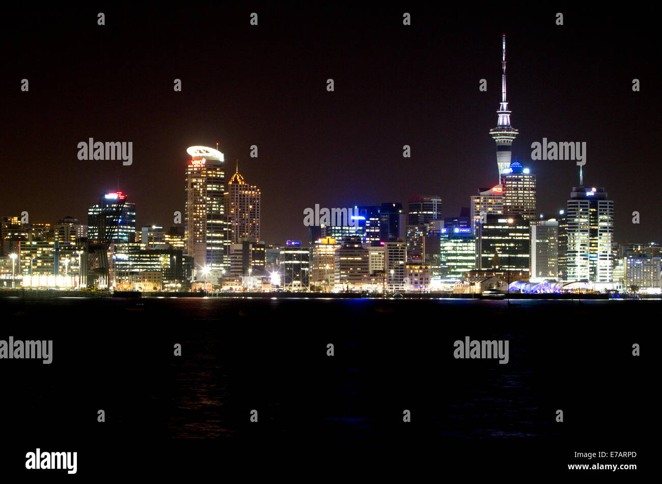 Die Nacht Stadtbild von Auckland, Nordinsel, Neuseeland. Stockfoto