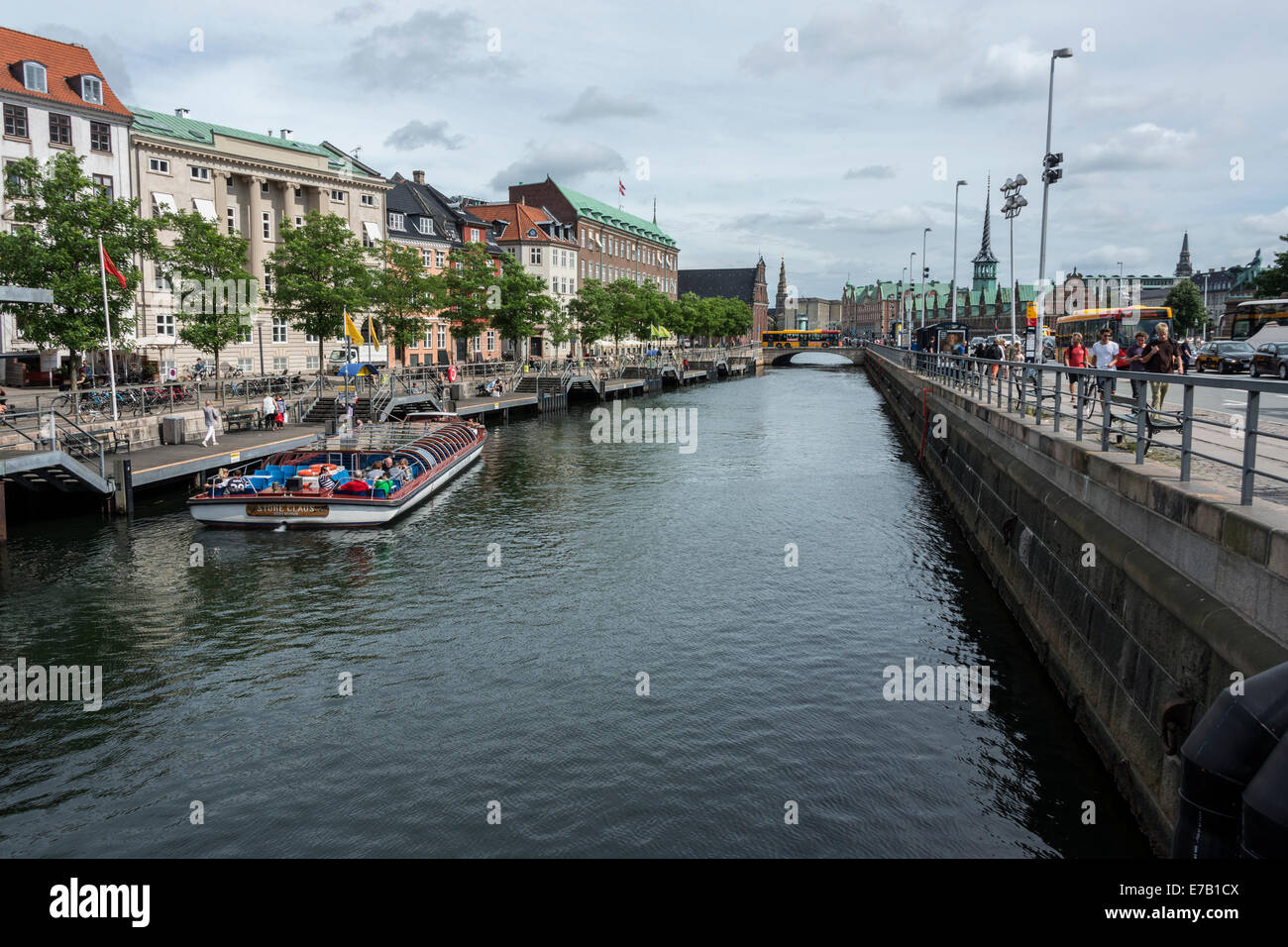 Fredericksholm Kanal in der Nähe von Christiansborg Palace, Kopenhagen, Dänemark Stockfoto