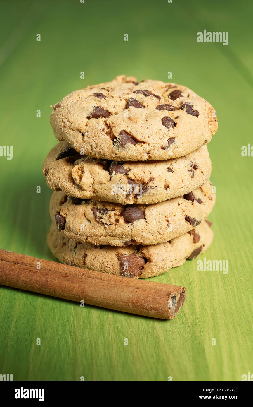 Nahaufnahme von Keks Cookies auf Holztisch Stockfoto