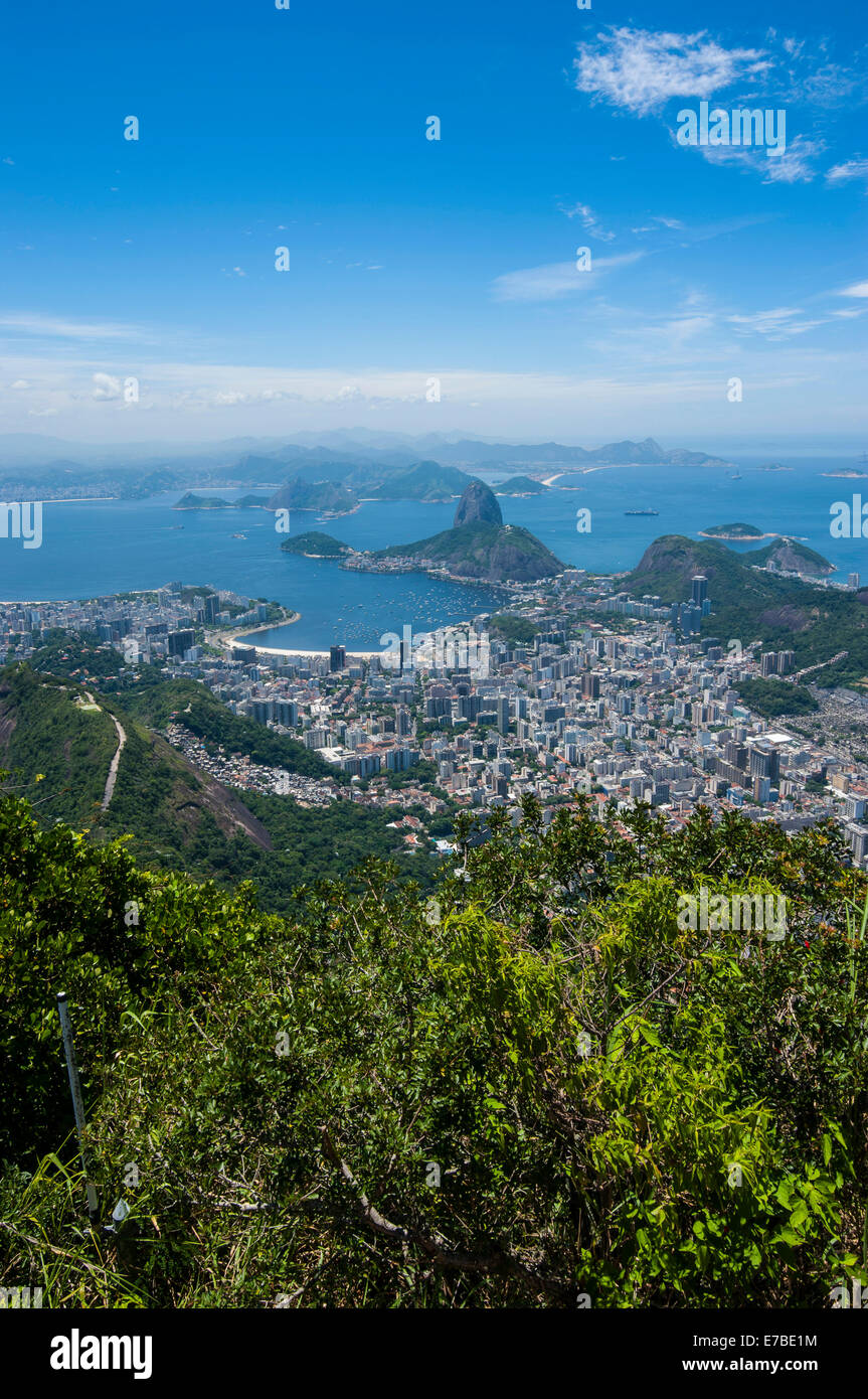 Ausblick von der Christusstatue in Rio De Janeiro und Zuckerhut, Brasilien Stockfoto