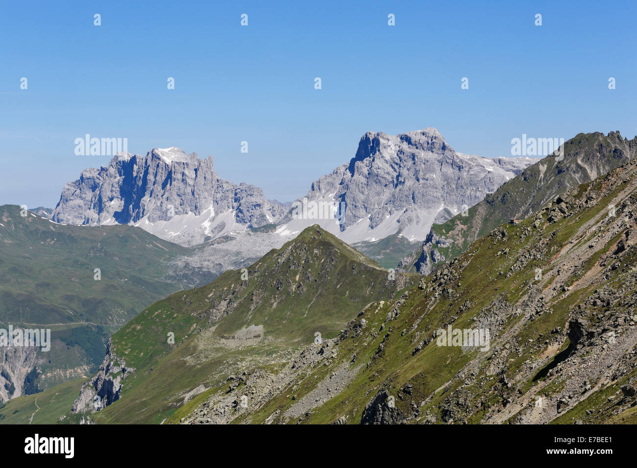 Berge-Drusenfluh, Drei Türme und Sulzfluh, Rätikon Gebirge, Graubünden oder Graubünden, Schweiz, Blick von der Stockfoto