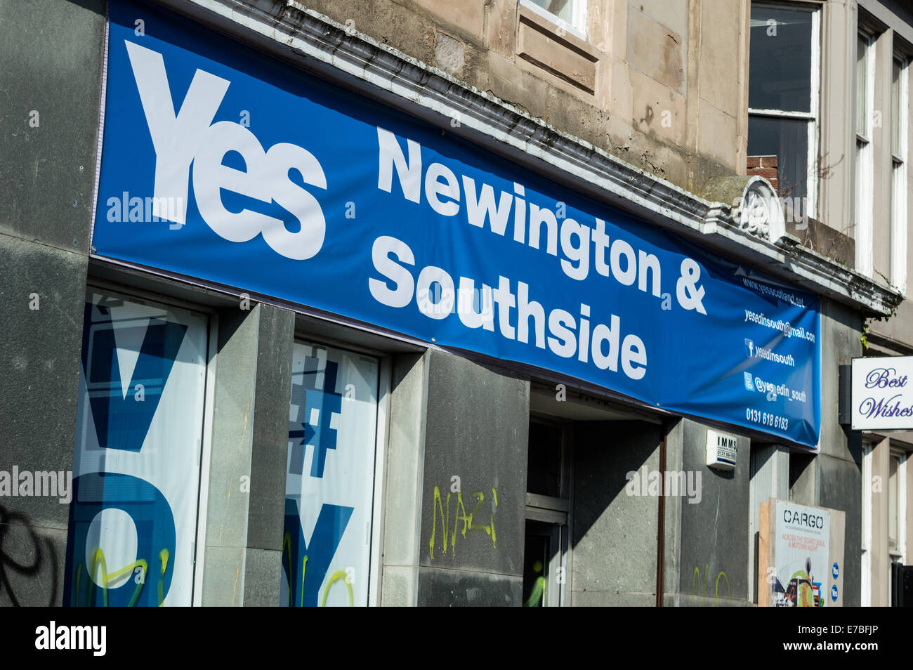 NS-Graffiti Verunstaltung der Newington und Southside Ja Kampagne schottische Unabhängigkeit Räumlichkeiten Newington, Edinburgh Stockfoto