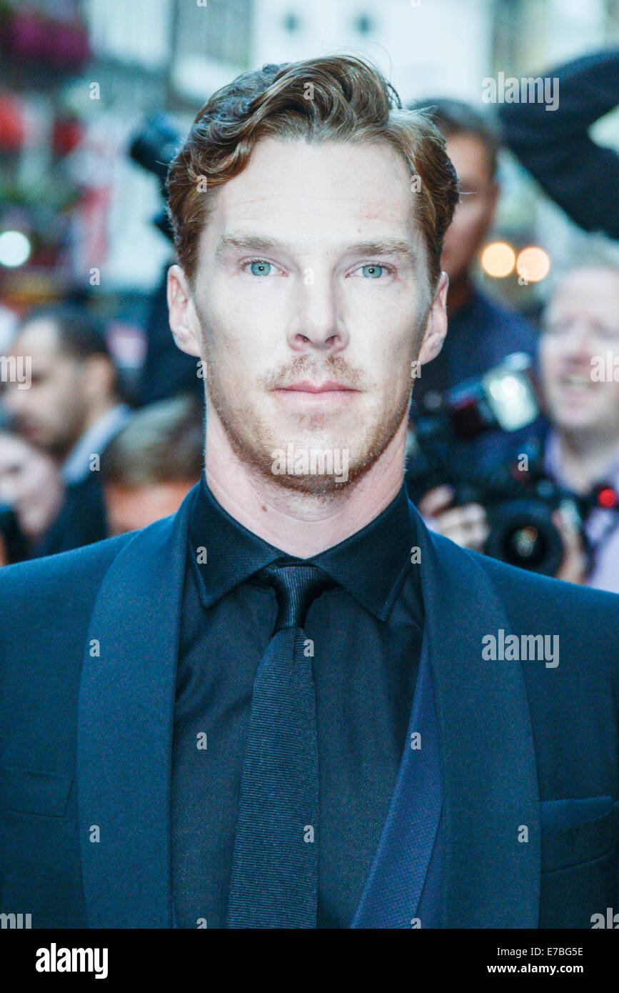 Benedict Cumberbatch kommt bei der GQ Men of the Year Award im 09.02.2014 am Royal Opera House, London. Personen im Bild: Benedict Cumberbatch. Bild von Julie Edwards Stockfoto
