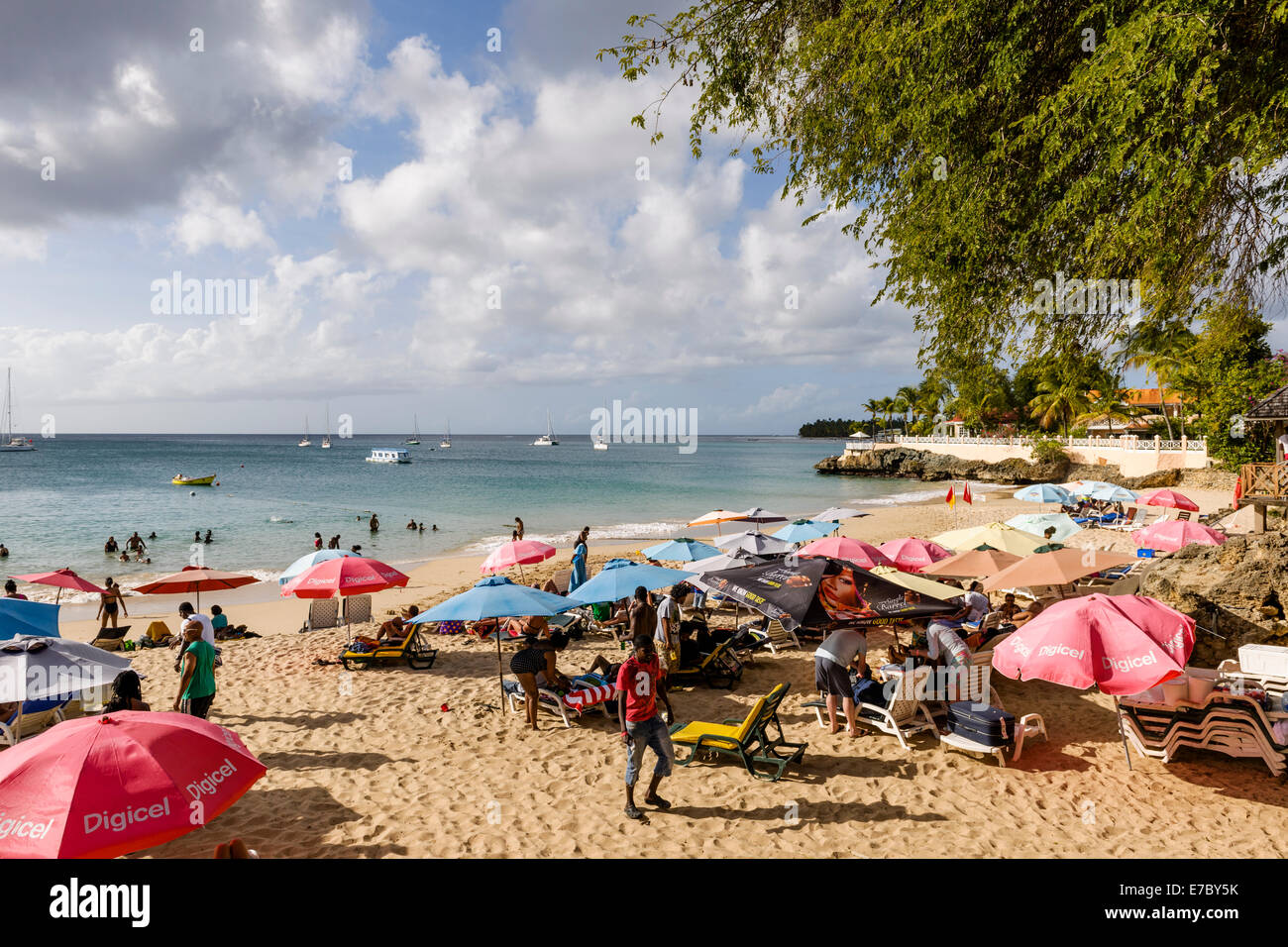 Der Strand von Store Bay in Western Tobago. Stockfoto