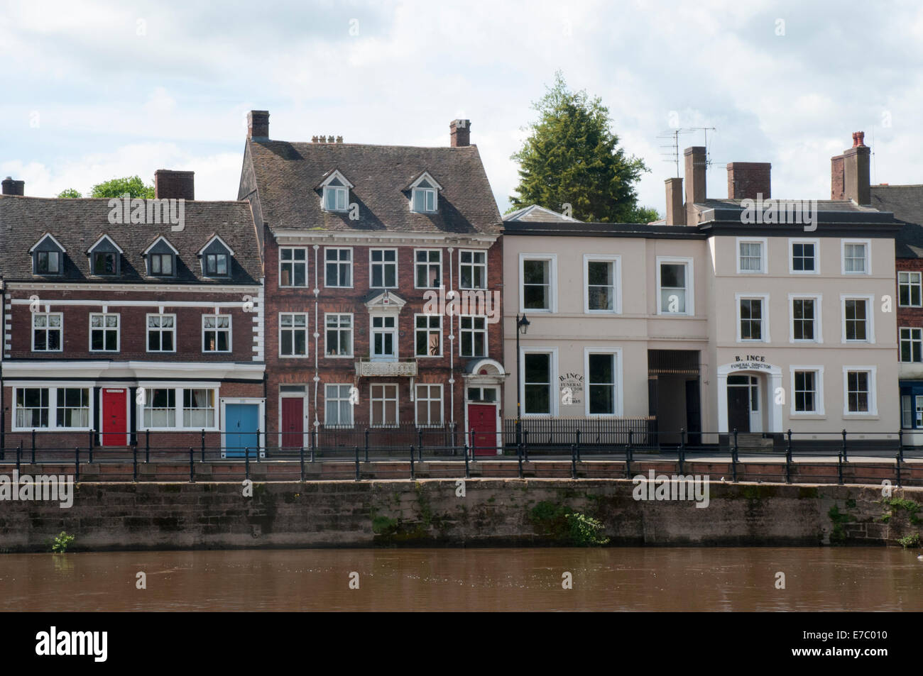 Georgianischen Gebäude neben den Severn bei Bewdley, Worcestershire, England Stockfoto