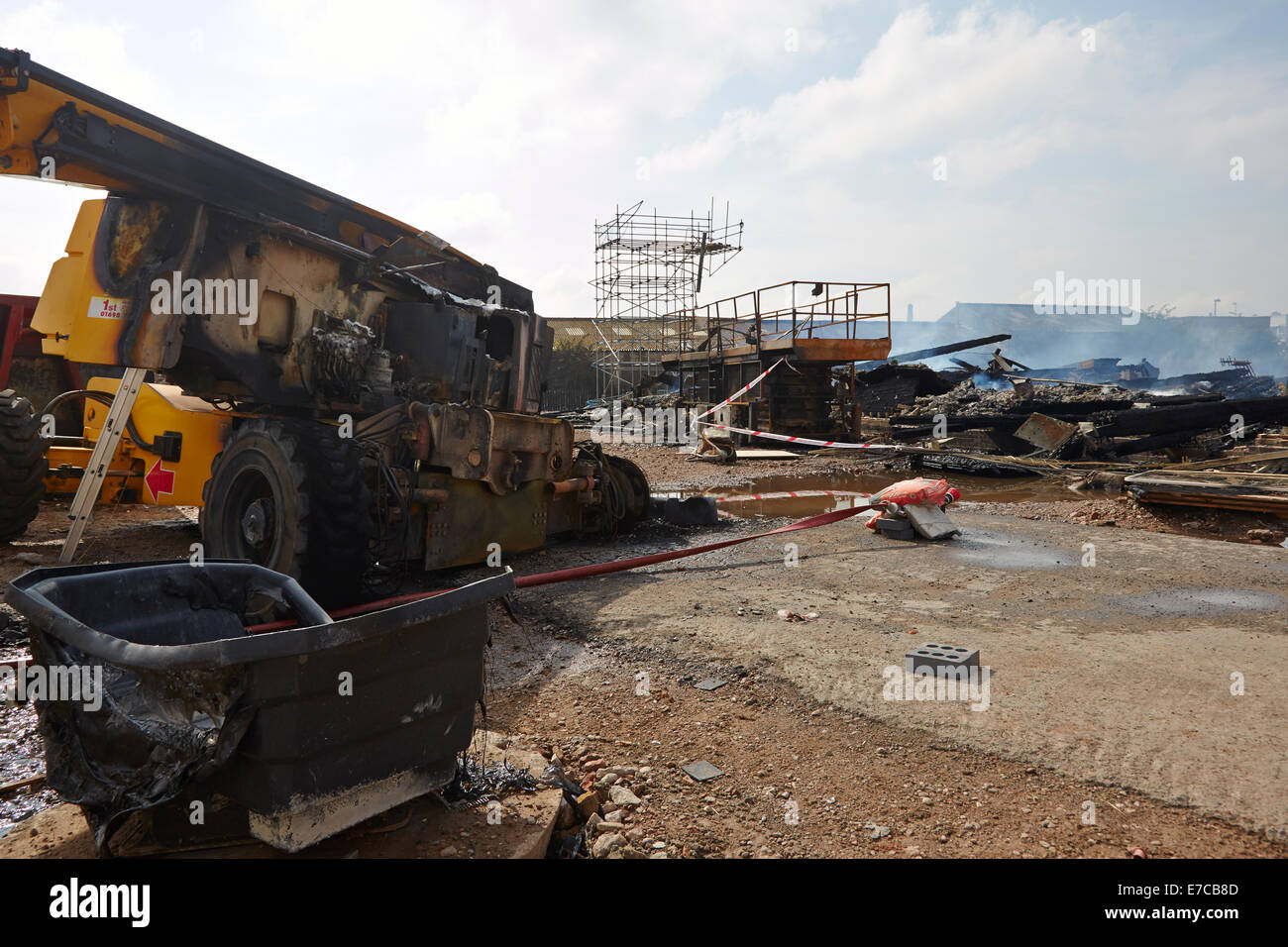 Am Tag nach einem Brand einen Teil zerstörte gebaut Chemie-Labor an der University of Nottingham, Jubilee Campus Stockfoto