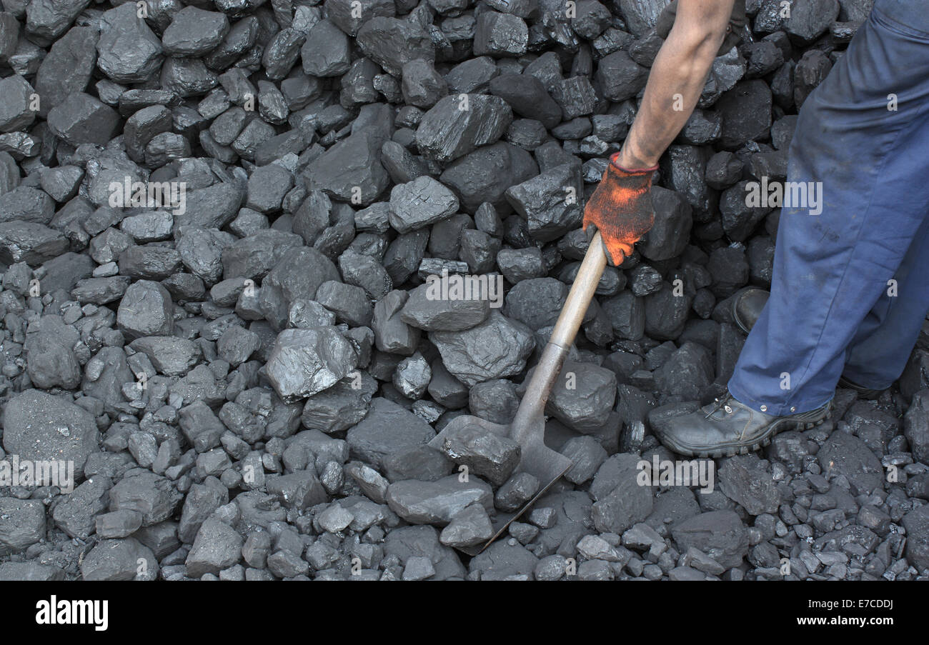 Arbeiten bei Schaufeln Bergmann Zeche Stockfoto