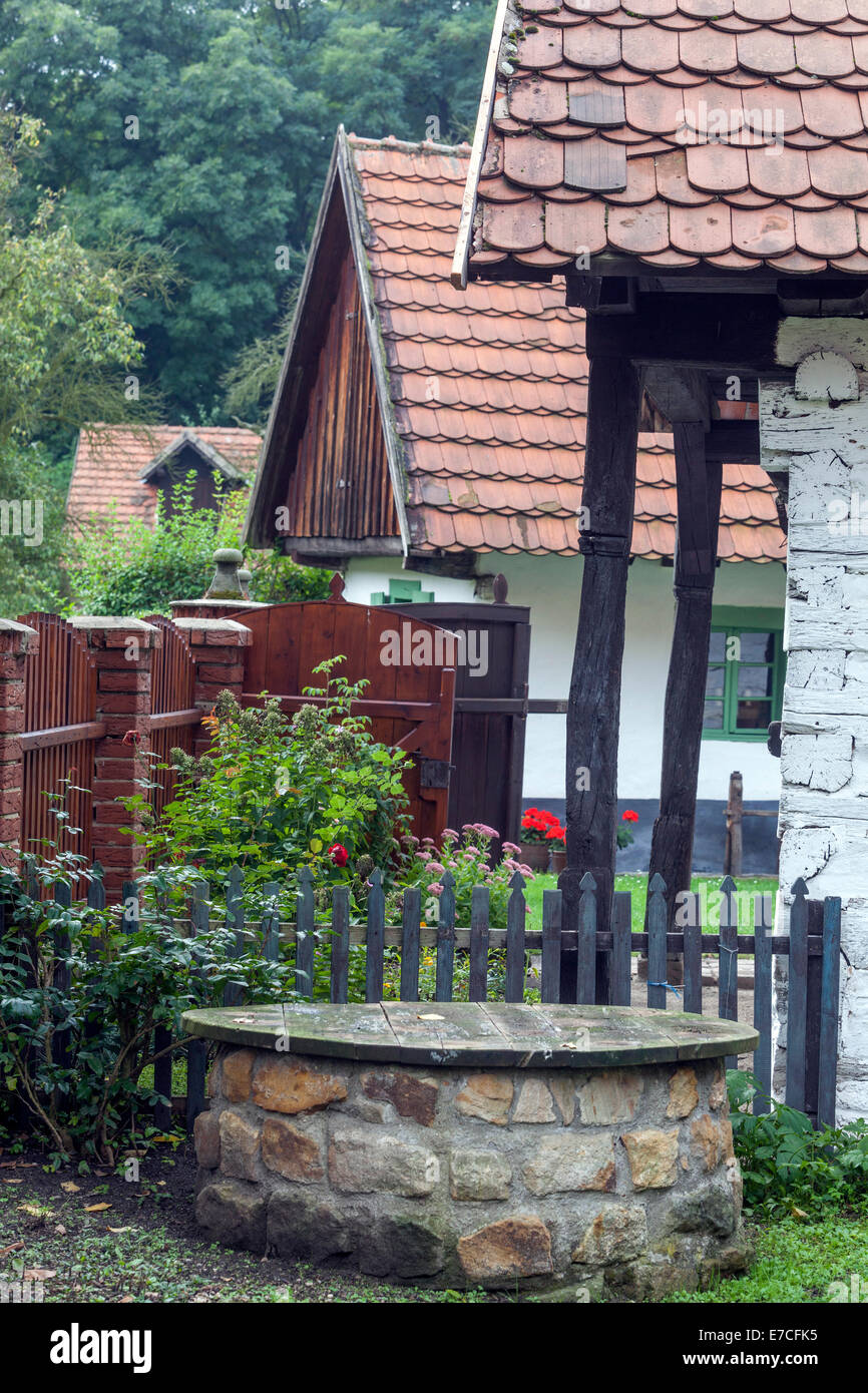 Die tschechische Volksarchitektur Prerov nad Labem, Mittelböhmen, Tschechische Republik ländliche Dorfhäuser Stockfoto