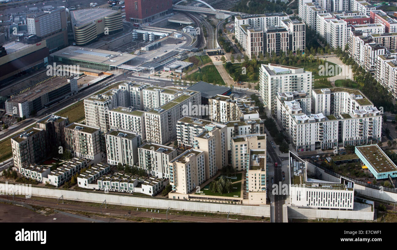 Olympisches Dorf im Queen Elizabeth Olympic Park, Stratford, jetzt bekannt als East village Stockfoto