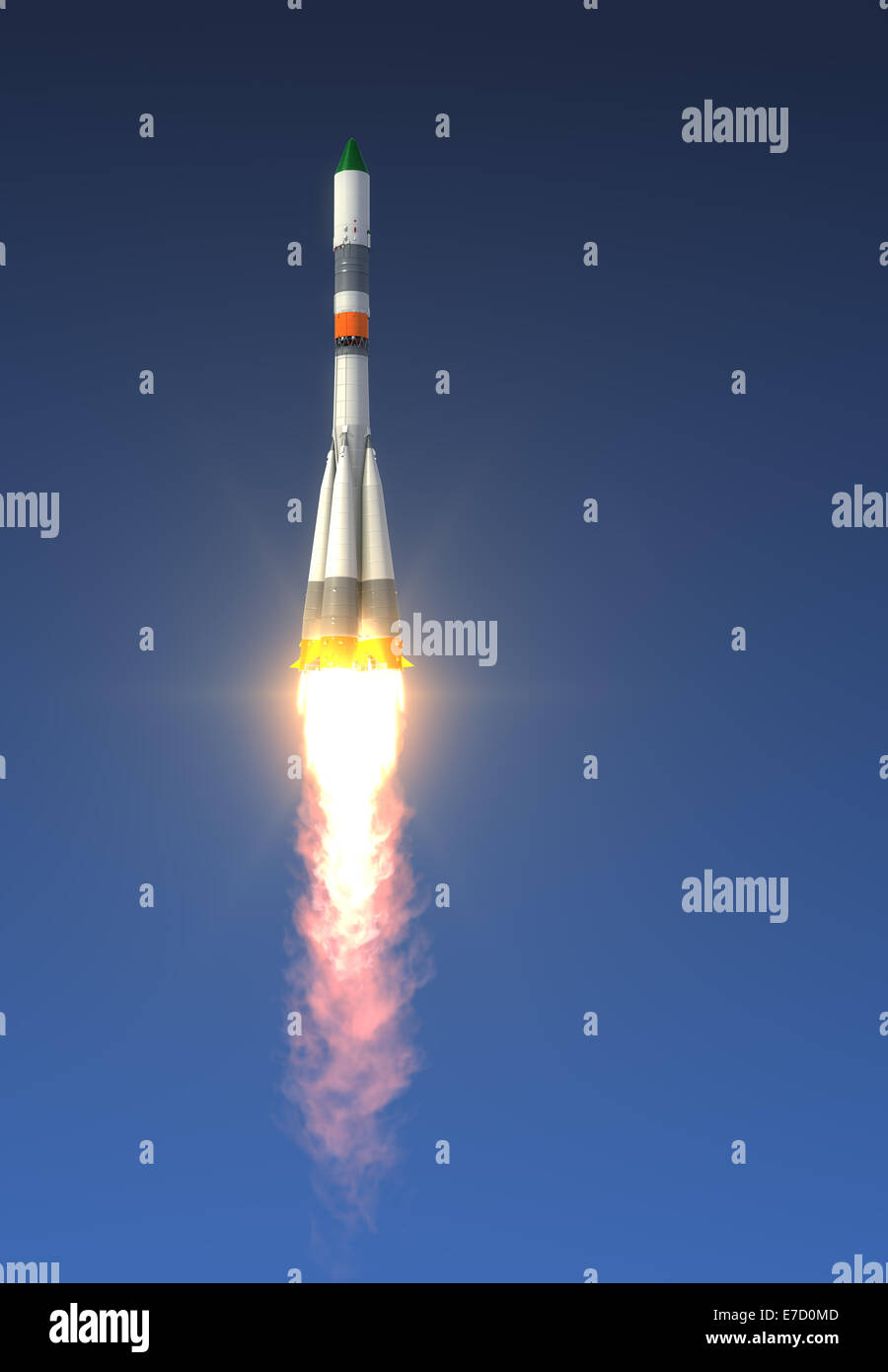 Fracht-Raketenstart auf Himmelshintergrund Stockfoto