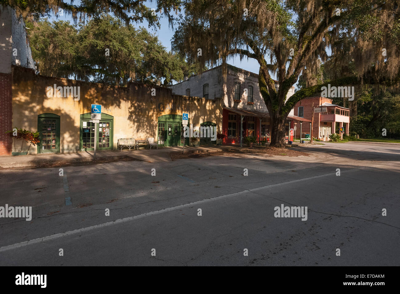 Aus der wenig historische Stadt von Micanopy, Florida und eingebettet etwa 100 Meilen nördlich von Orlando, Florida USA Stockfoto