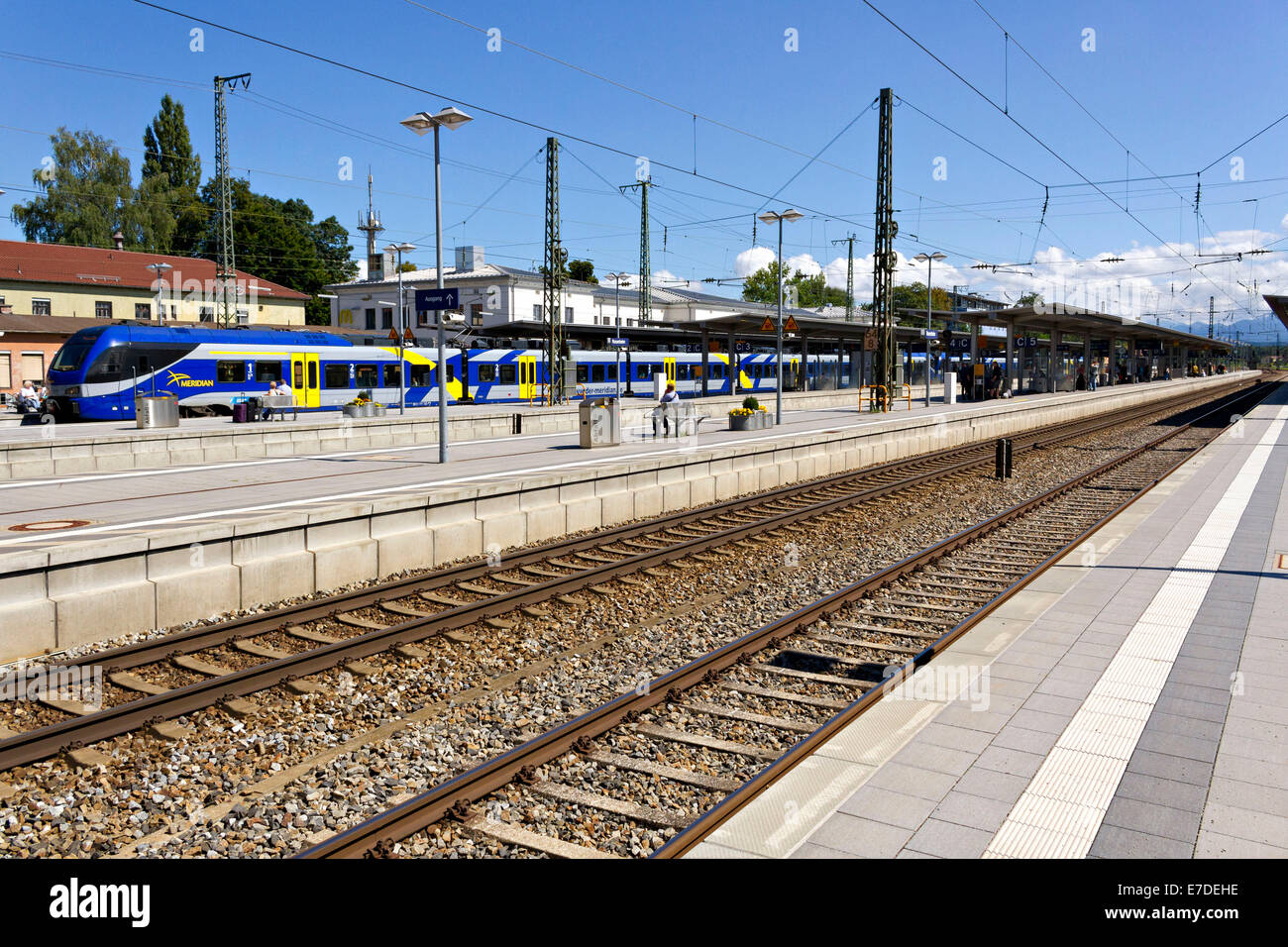Rosenheim Bahnhof Bahnhof Plattform, Oberbayern, Deutschland, Europa
