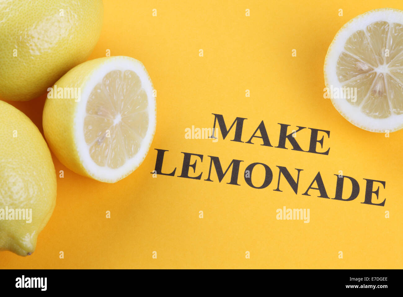 Wenn das leben dir zitronen gibt, mach limonade daraus Fotos und Bildmaterial in hoher