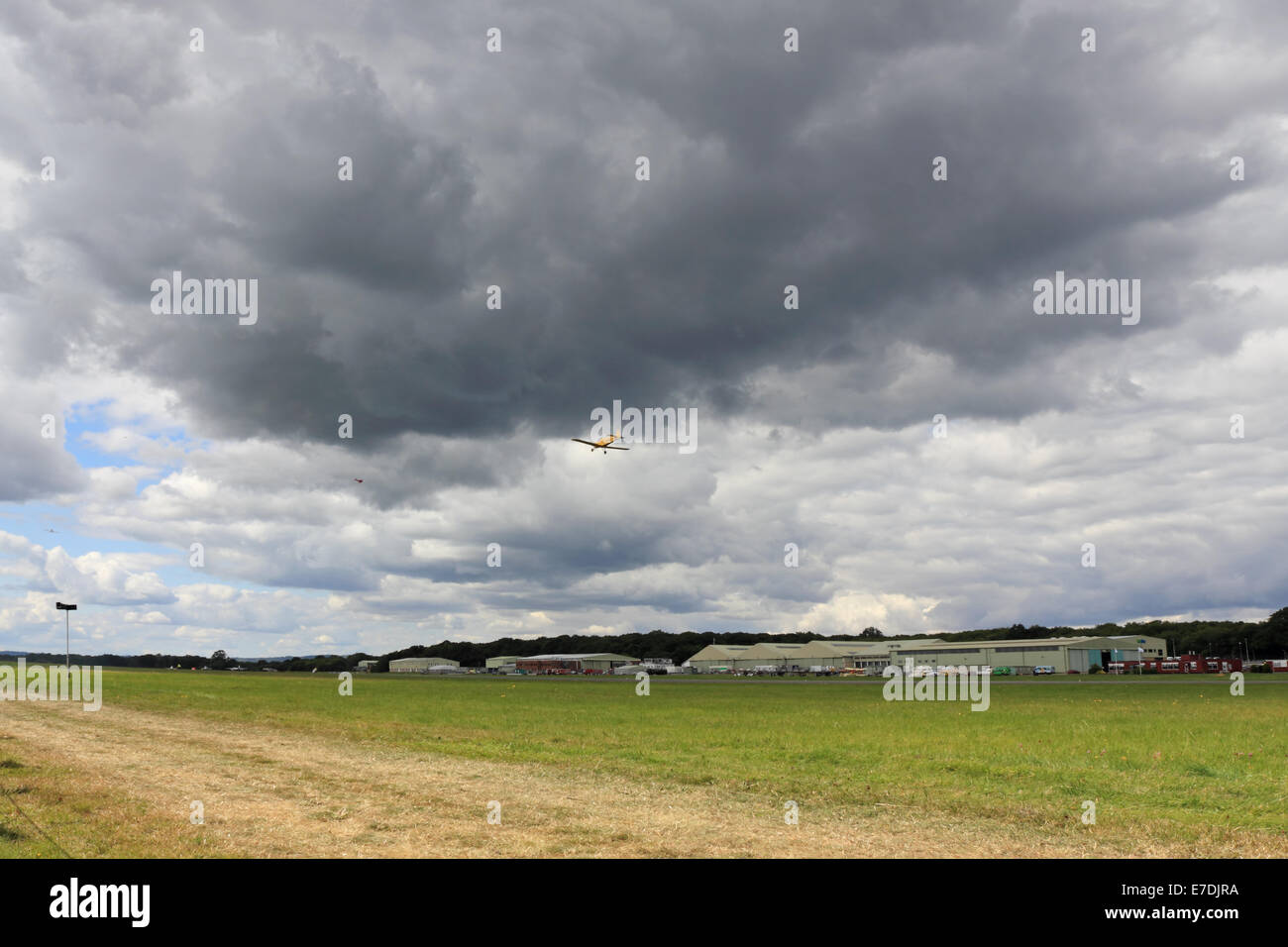 Flügel und Räder 2014. Flug- und Anzeigen an Dunsfold Surrey UK Stockfoto