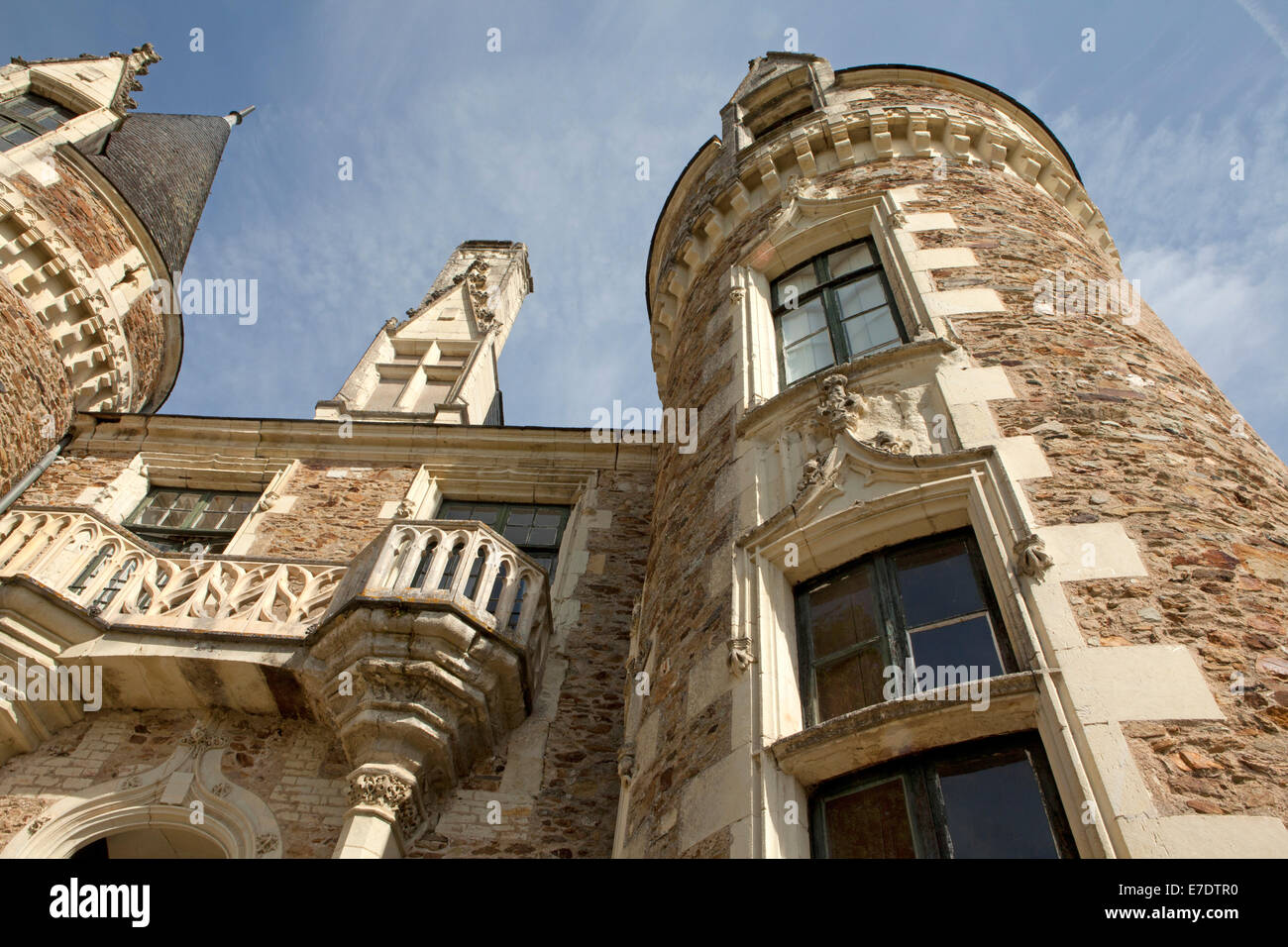 Schloss le pin Fotos und Bildmaterial in hoher Auflösung Alamy