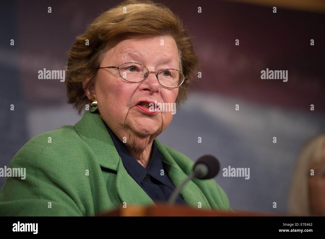 US-demokratische Senator Barbara Mikulski im Rahmen einer Pressekonferenz fordert Republikaner unterstützen gleich Zahlen für Frauen 10. September 2014 in Washington, DC. Stockfoto