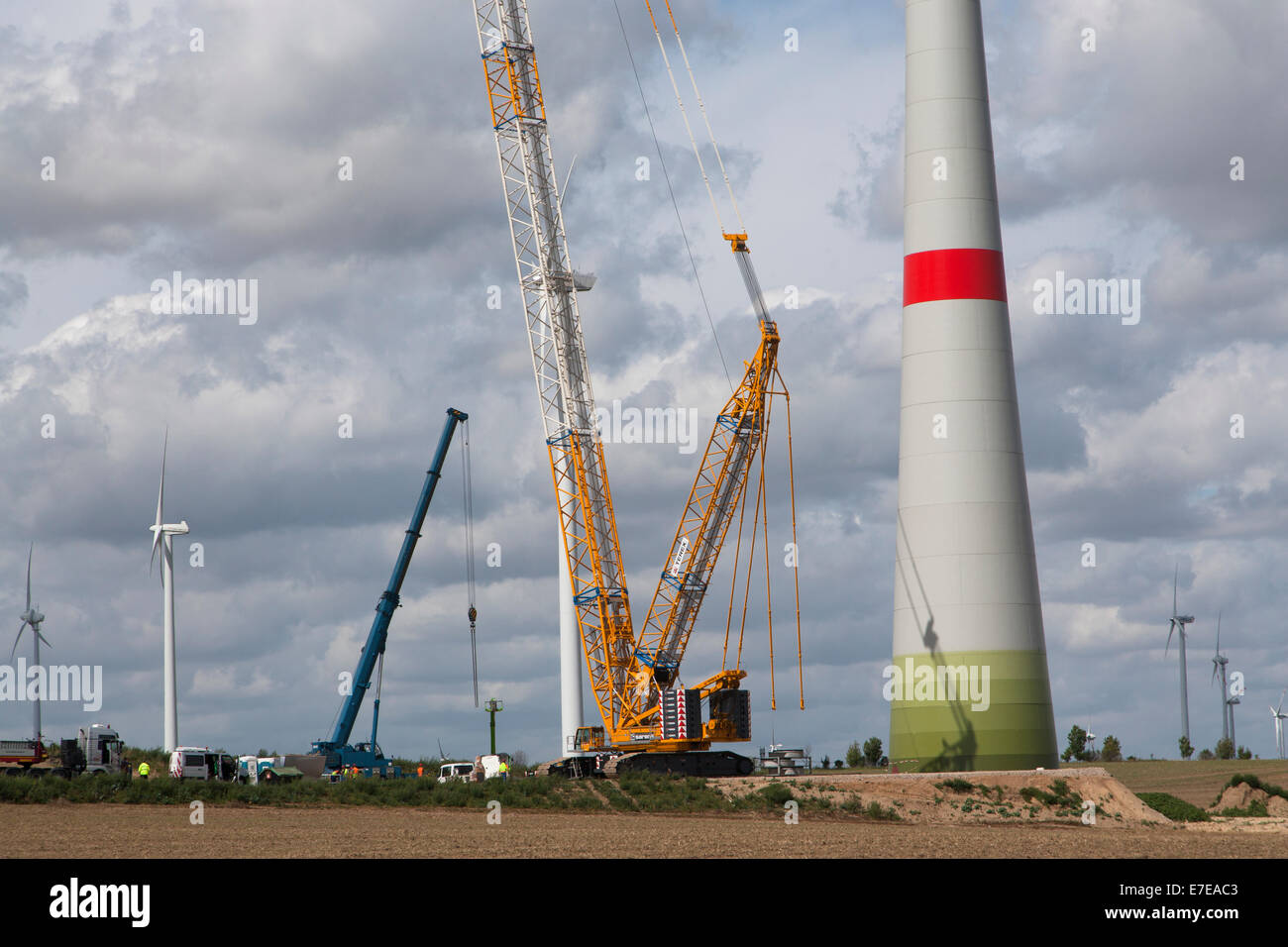 Installation von einer Windkraftanlage, Schönermark, Uckermark, Brandenburg, Deutschland Stockfoto