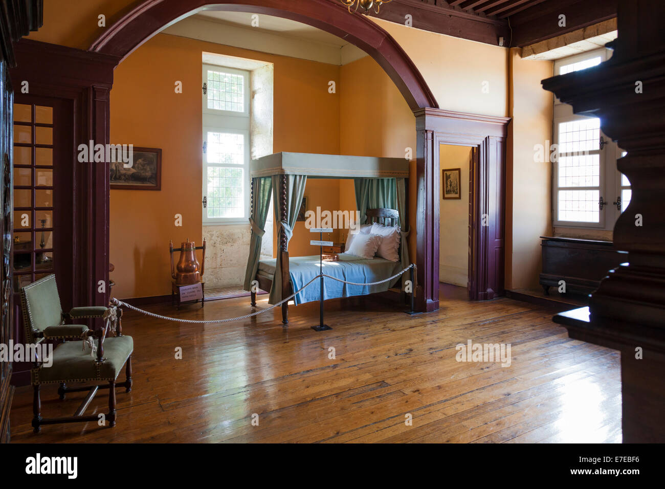 Die Vicomtesse Schlafzimmer im französischen Chateau de Monbazillac. Stockfoto