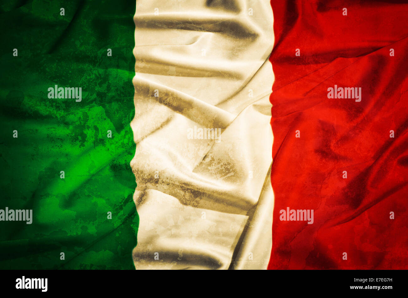 Italien-Grunge-Flagge auf einem seidenen Tuch Stockfoto