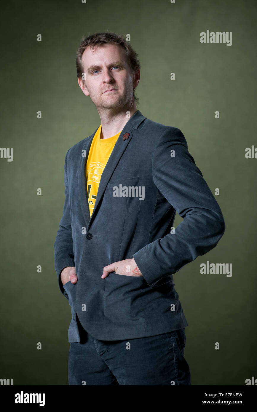 Schriftsteller und Kommentator Nick Harkaway erscheint das Edinburgh International Book Festival. Stockfoto