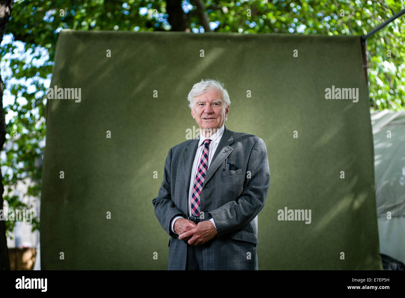 Autor Gavin McCrone erscheint das Edinburgh International Book Festival. Stockfoto