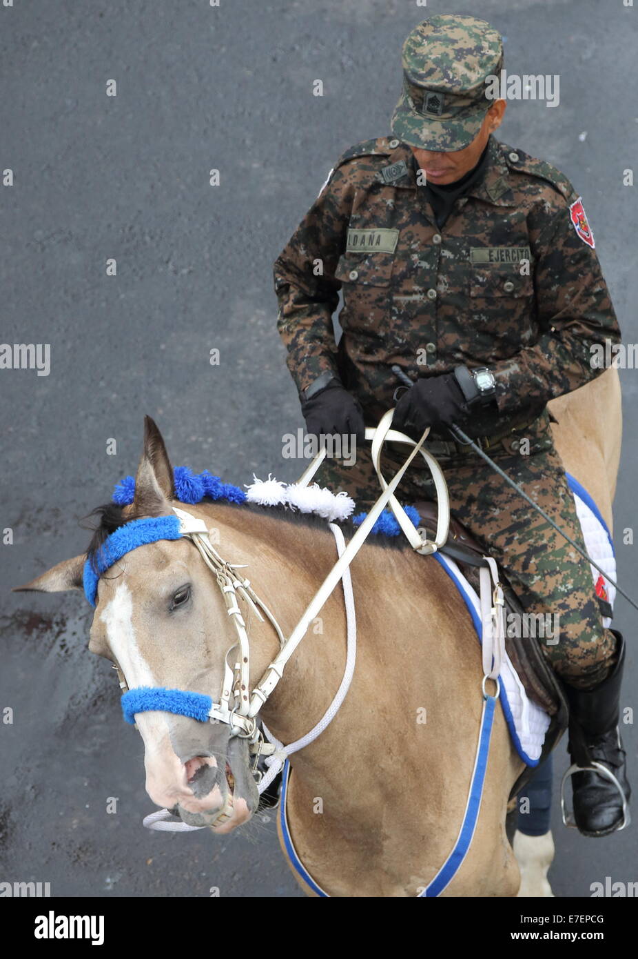 15. September: militärische Independence Day Parade und Feiern, San Salvador, El Salvador Stockfoto