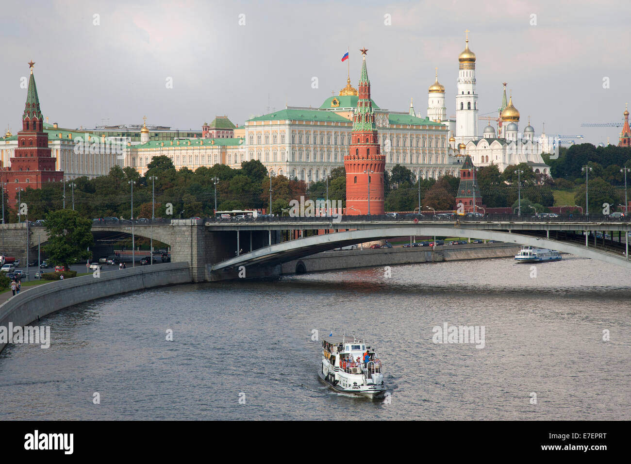Der Kreml auf dem Moskau-Fluss, Russland Stockfoto