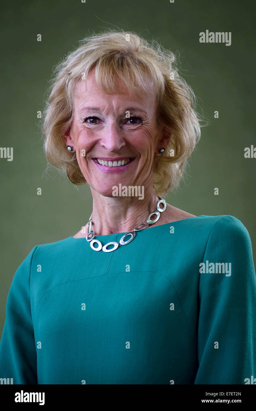 Schottische Küche und Lebensmittel Schriftsteller Sue Lawrence erscheint das Edinburgh International Book Festival. Stockfoto