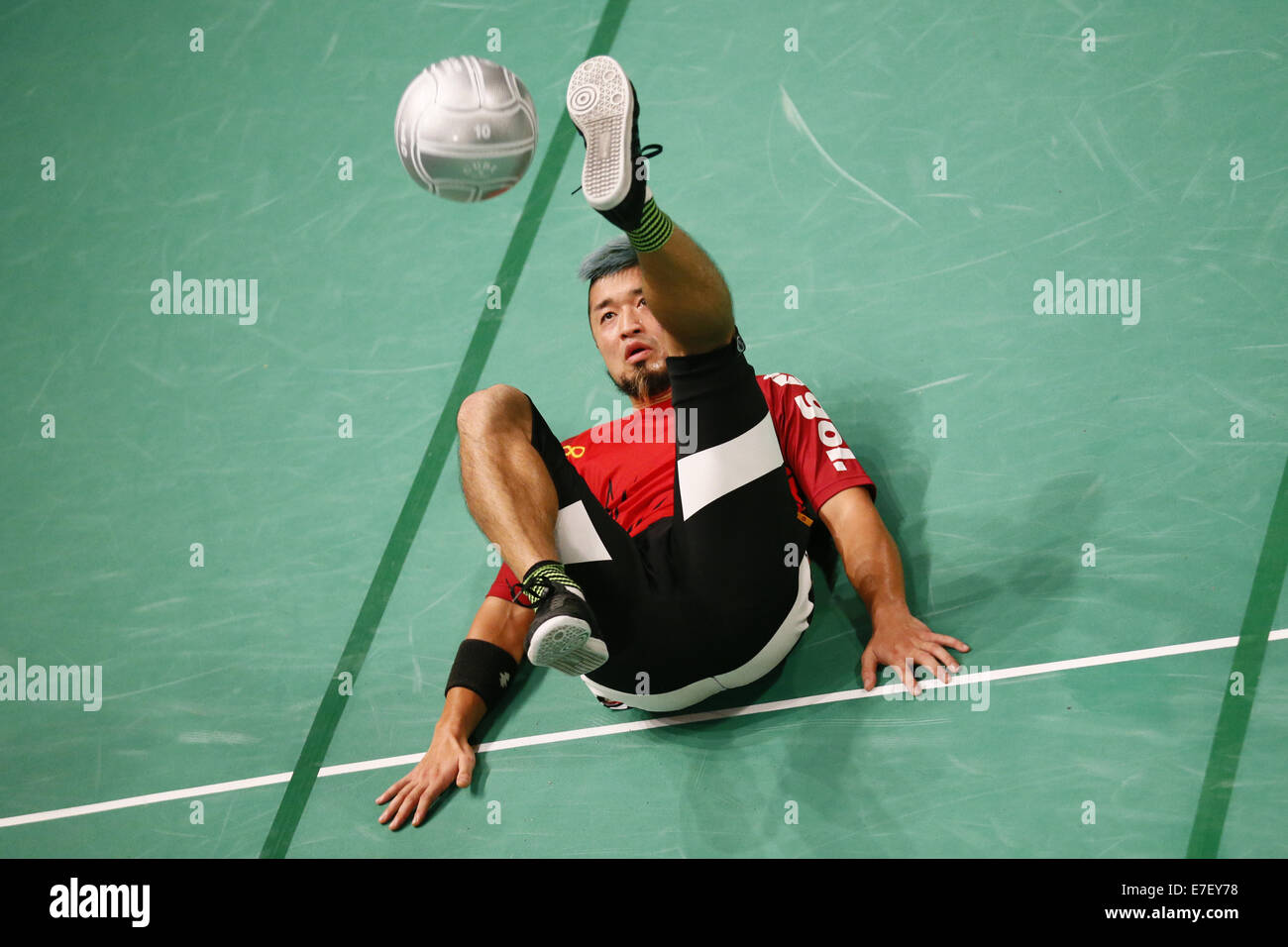 Tokio, Japan. 01. Sep, 2014. Japaese Nation Team Try-outs für asiatische Spiele Sepaktakraw (Kick-Volleyball) Würfel zeigen ihr Jonglage und Balance können © Action Plus Sport/Alamy Live News Stockfoto