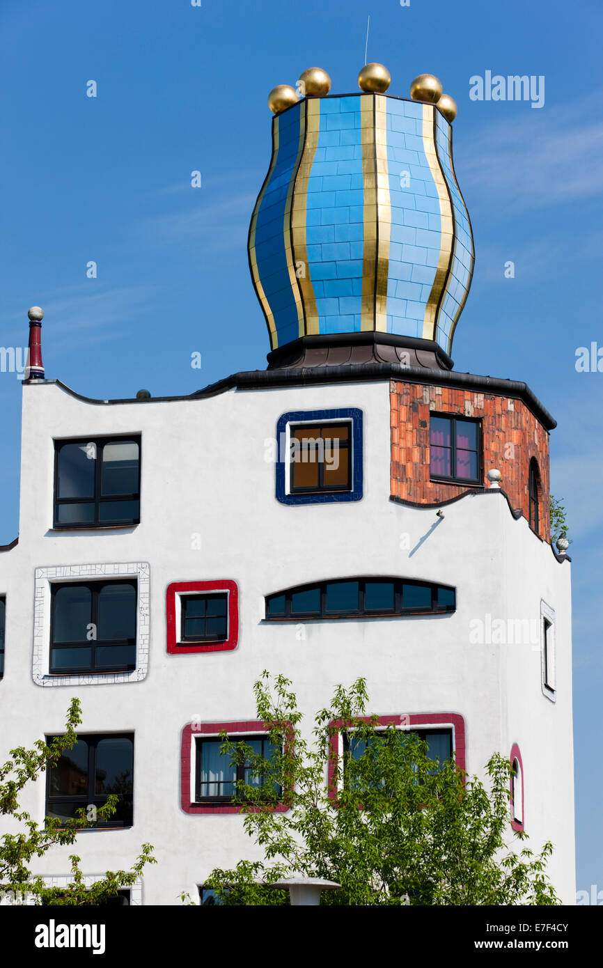 Luther-Melanchthon-Gymnasium, entworfen von Friedensreich Hundertwasser, Lutherstadt Wittenberg, Sachsen-Anhalt, Deutschland Stockfoto