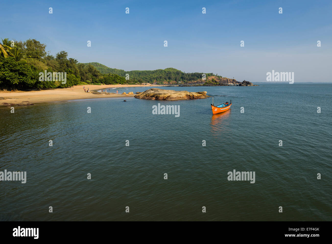 Boot aus Om Beach, Gokarna, Karnataka, Indien Stockfoto