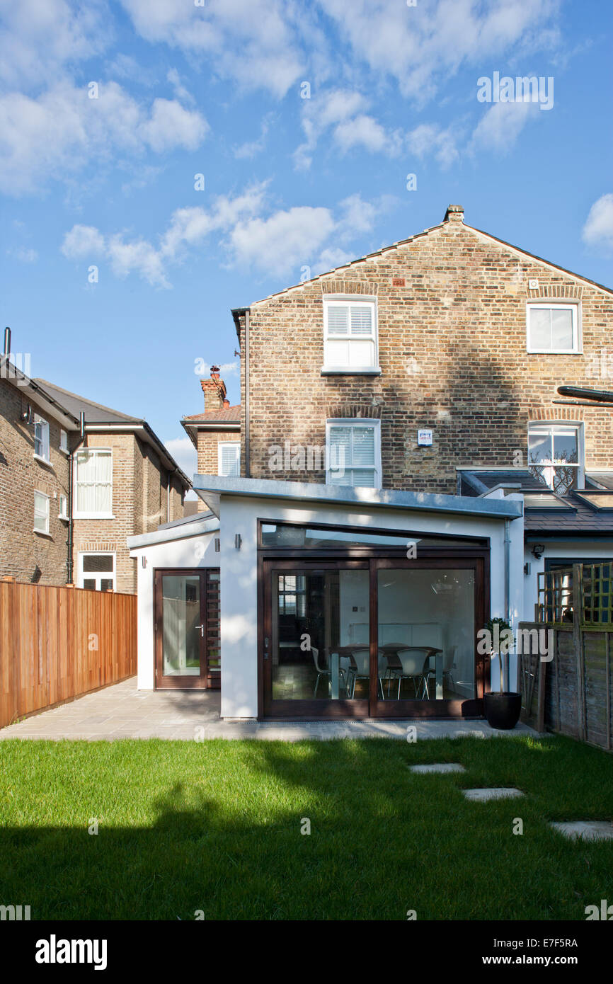 Modernisierte London zu Hause. Hintere Verlängerung. Stockfoto