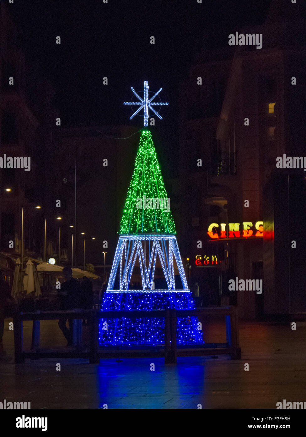 Weihnachtsschmuck in Malaga Stockfoto