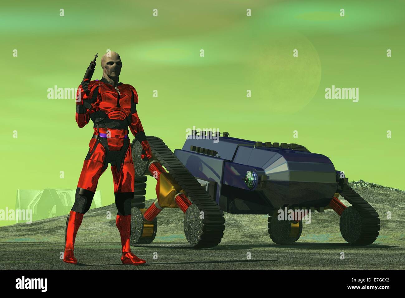 Alien Figur im roten metallischen Körper Rüstung hält Raygun Stand in der Nähe von überwachten Fahrzeug und Umfragen öde Landschaft unter grünen Himmel Stockfoto