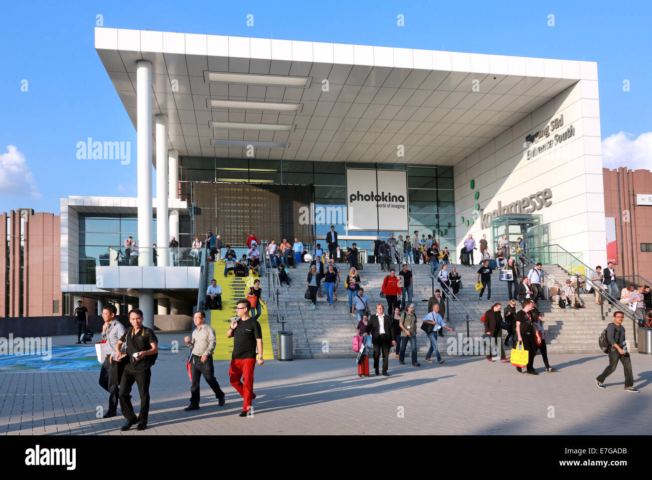 Südeingang der Kölnmesse Gebäude während der Photokina Fotografie Messe am 16.Sept.2014 in Köln. Stockfoto
