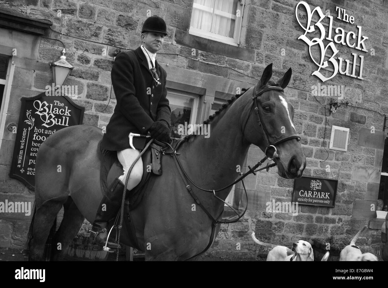 Treffpunkt für Weihnachtsjagd gerecht zu werden, Wark, Northumberland Stockfoto