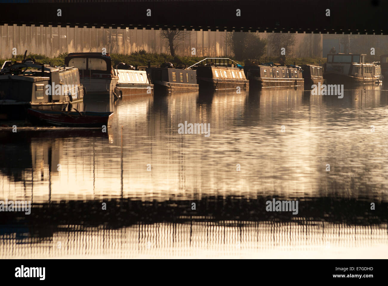 Boote auf der Lee-Navigation-Kanal Stockfoto