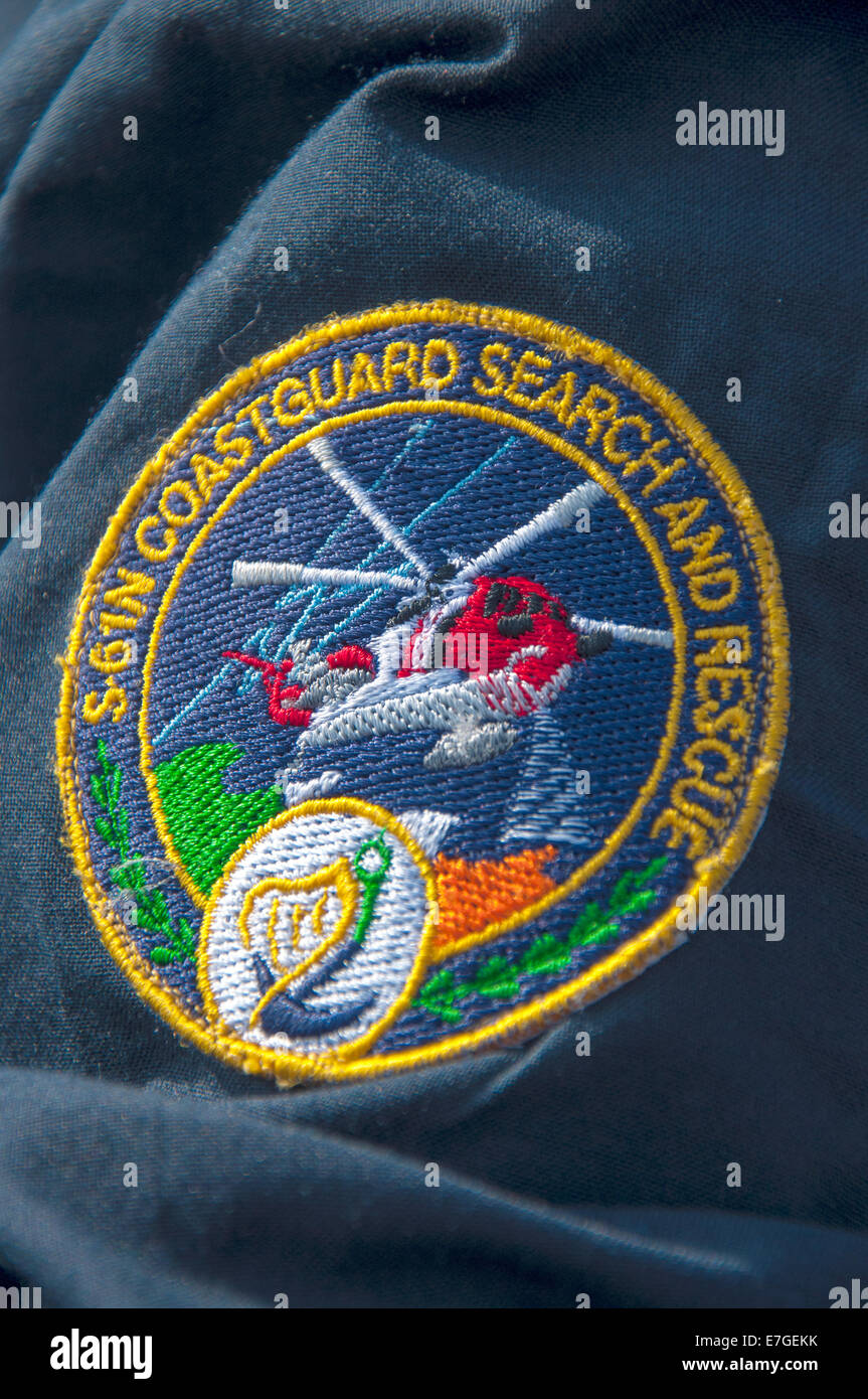 Irish Coast Guard IRCG Garda Cósta Na hÉireann Such- und Rettungsaktionen Schulter Flash-Abzeichen-Id Logo auf einheitliche Crewmans Flug Stockfoto