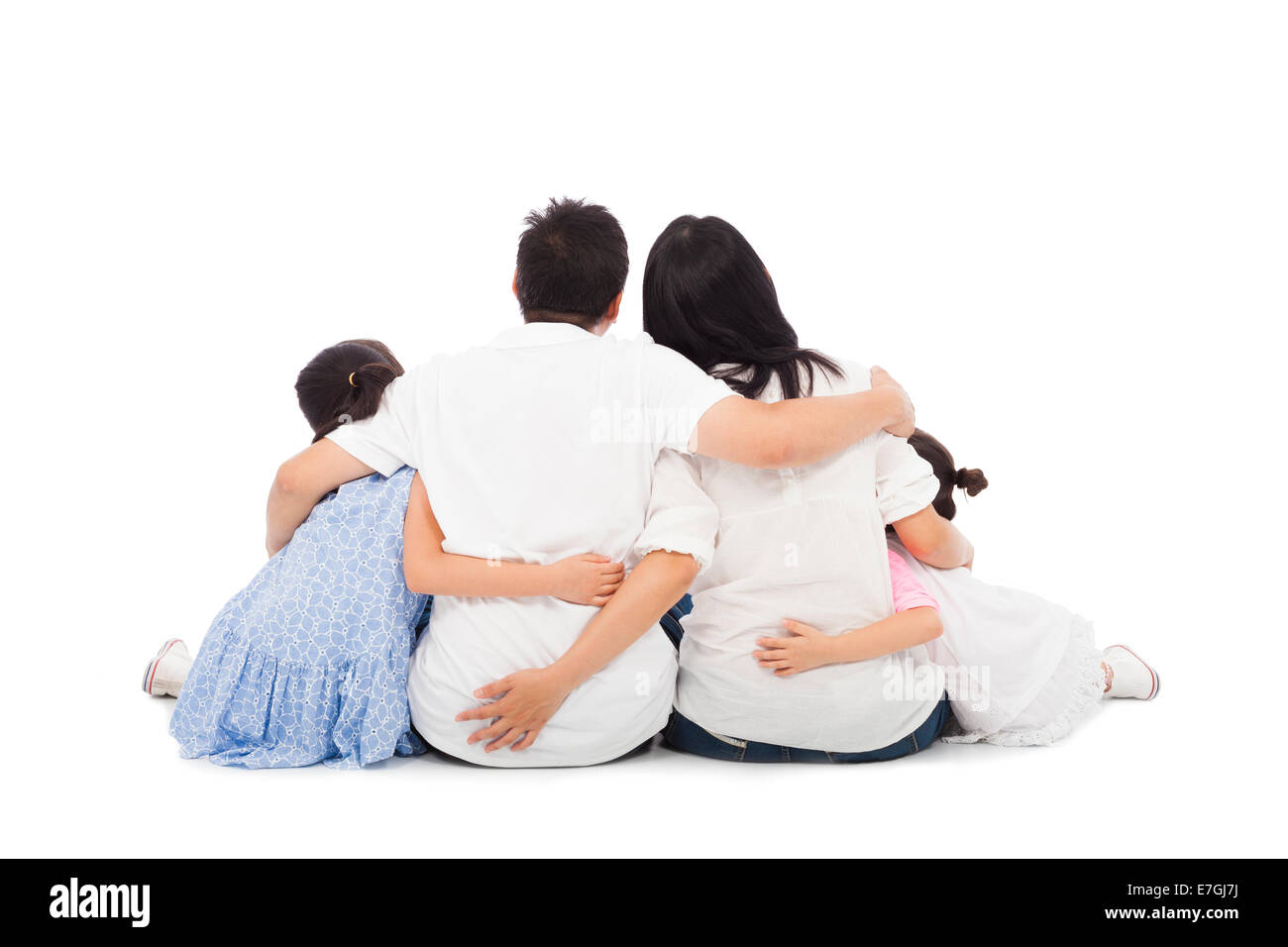 asiatische Familienglück am Boden. isoliert auf weißem Hintergrund Stockfoto