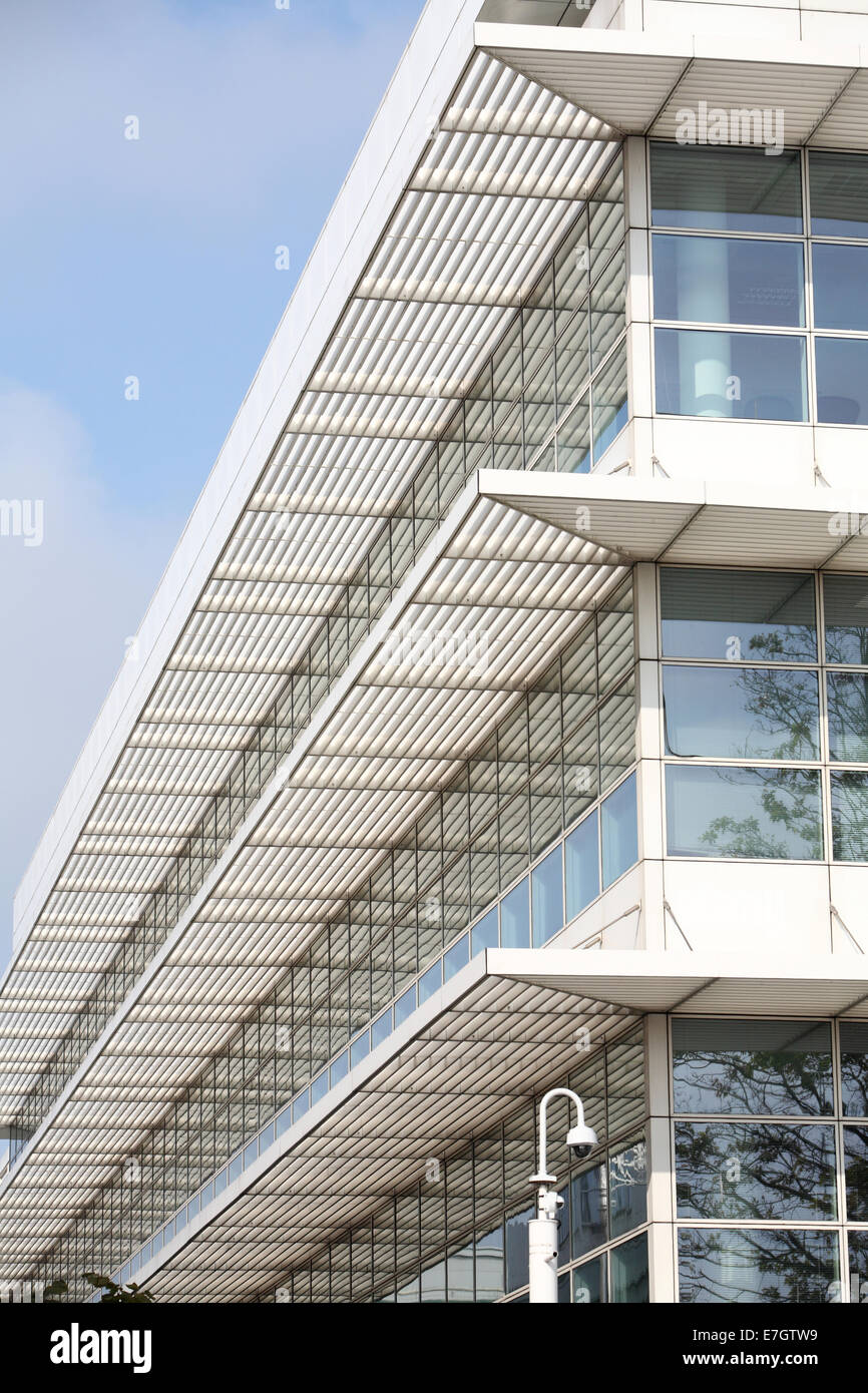 Modernes Bürogebäude Stockfoto