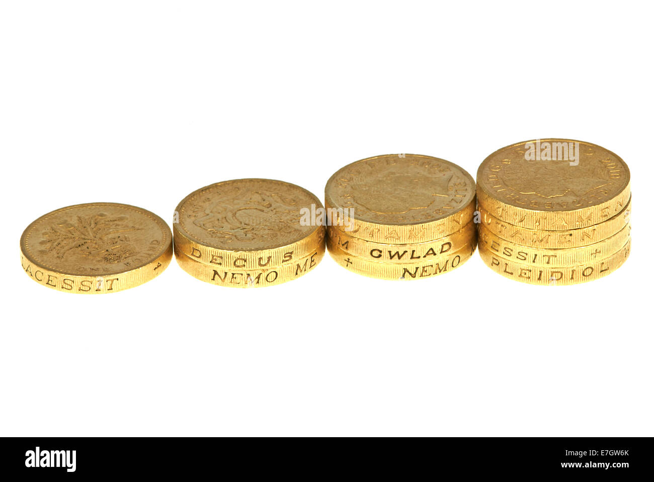 Steigende Spalten der Pfund-Münzen Stockfoto